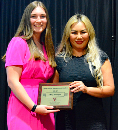Outstanding Management Student